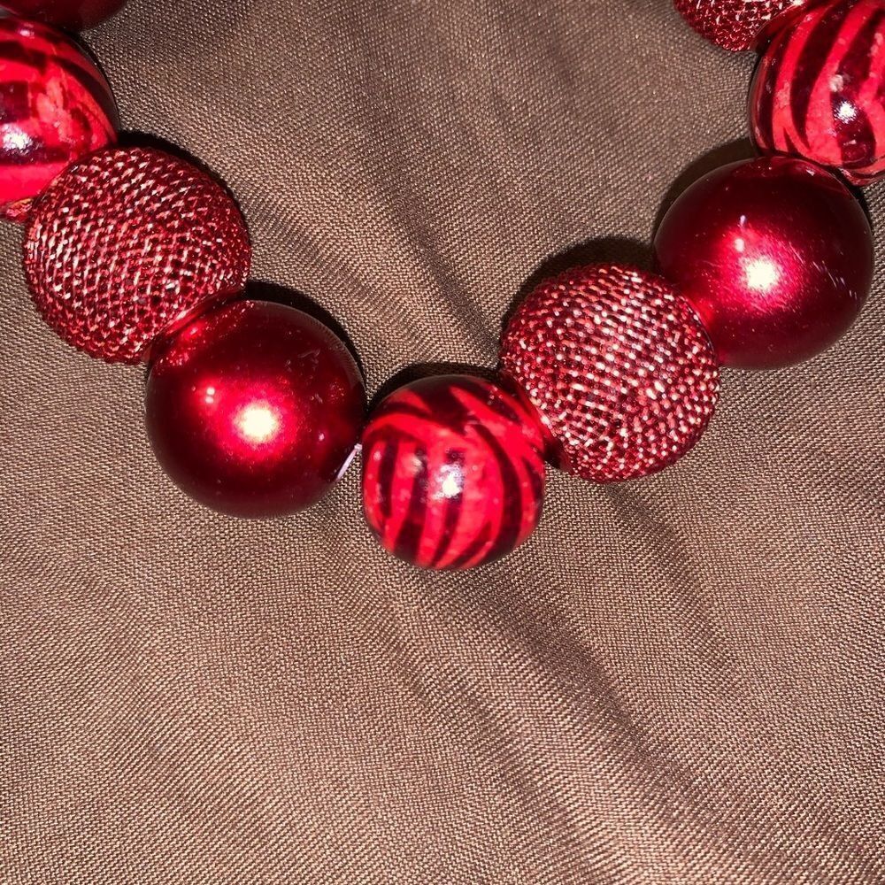 Red Large Beaded Bracelet - Picture 2 of 4
